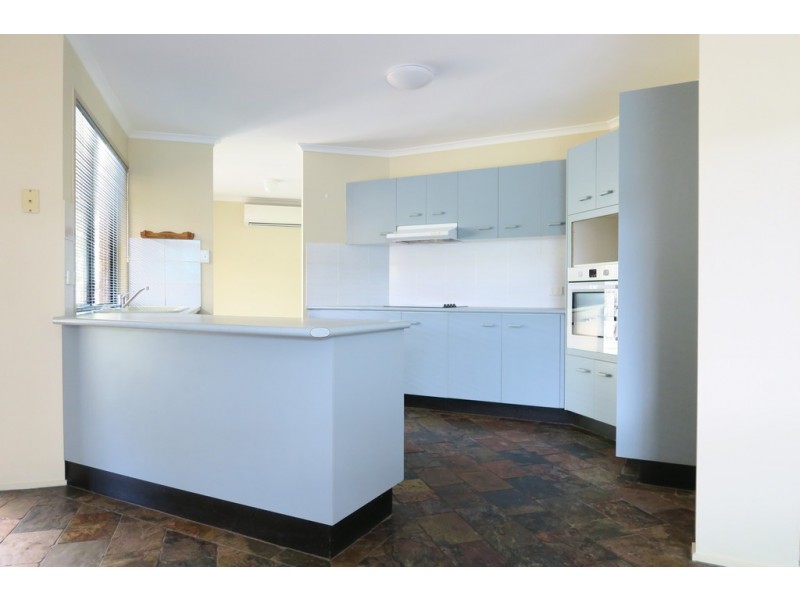 60 Jonquil Circuit, Flinders View QLD 4305