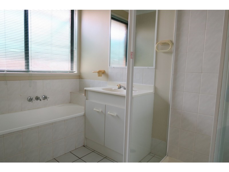 60 Jonquil Circuit, Flinders View QLD 4305