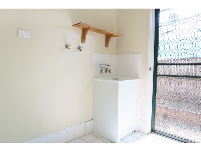 60 Jonquil Circuit, Flinders View QLD 4305