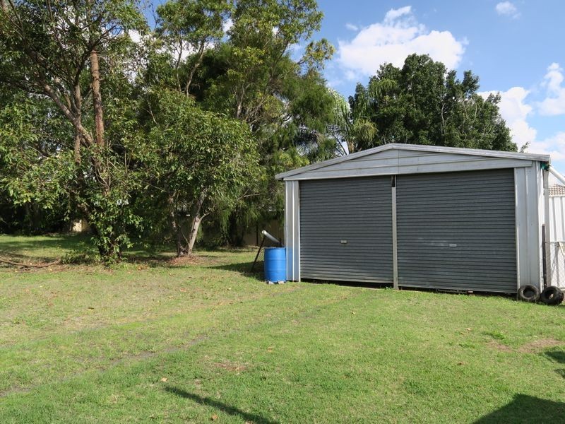 16 Hayes Street, Raceview QLD 4305