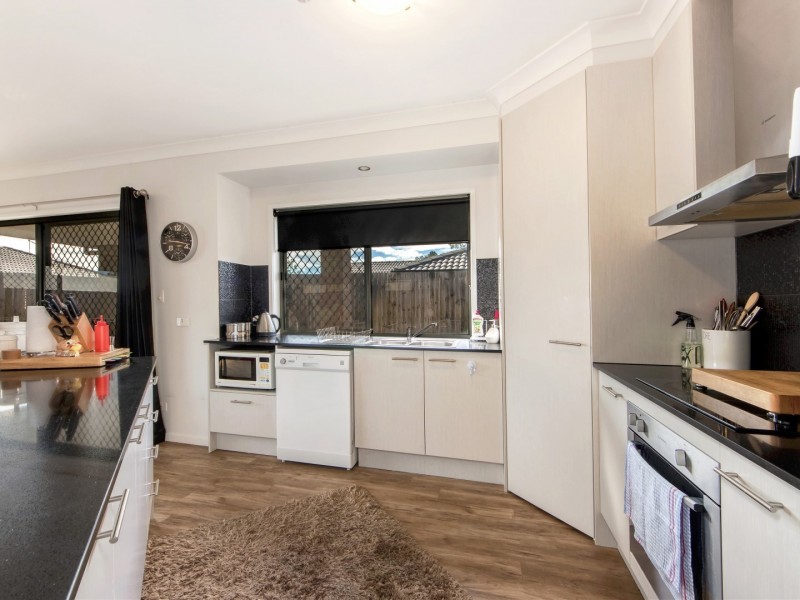 5 Rosemary Street, Deebing Heights QLD 4306