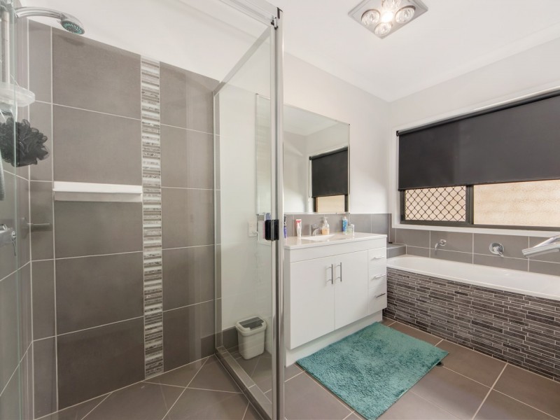 5 Rosemary Street, Deebing Heights QLD 4306