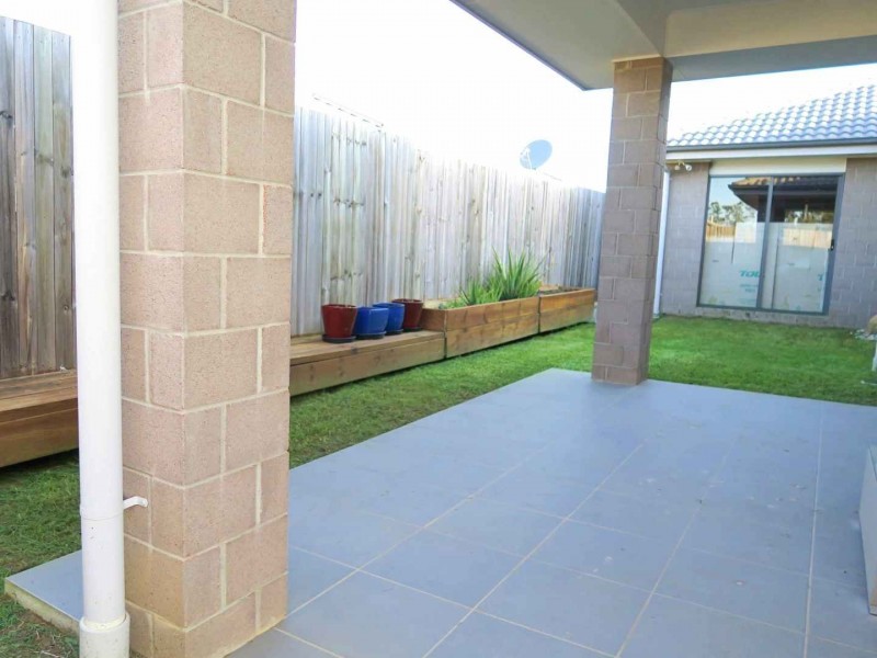 5 Rosemary Street, Deebing Heights QLD 4306