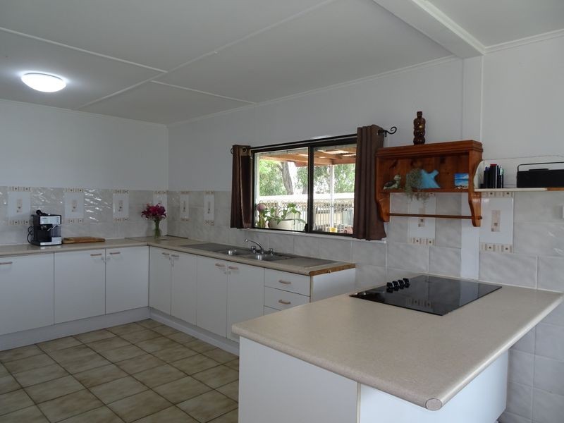 16 Makepeace Street, Rosewood QLD 4340