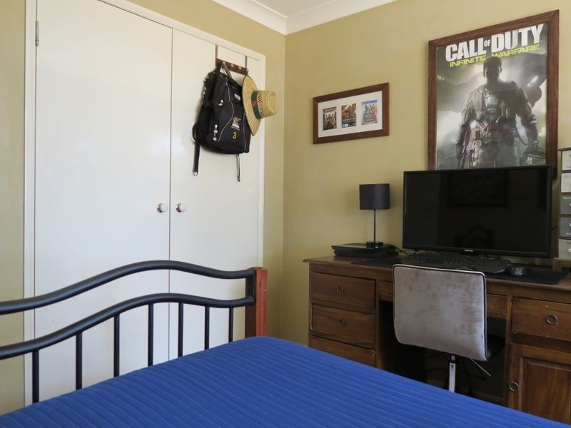 84 Flinders Street, Peak Crossing QLD 4306