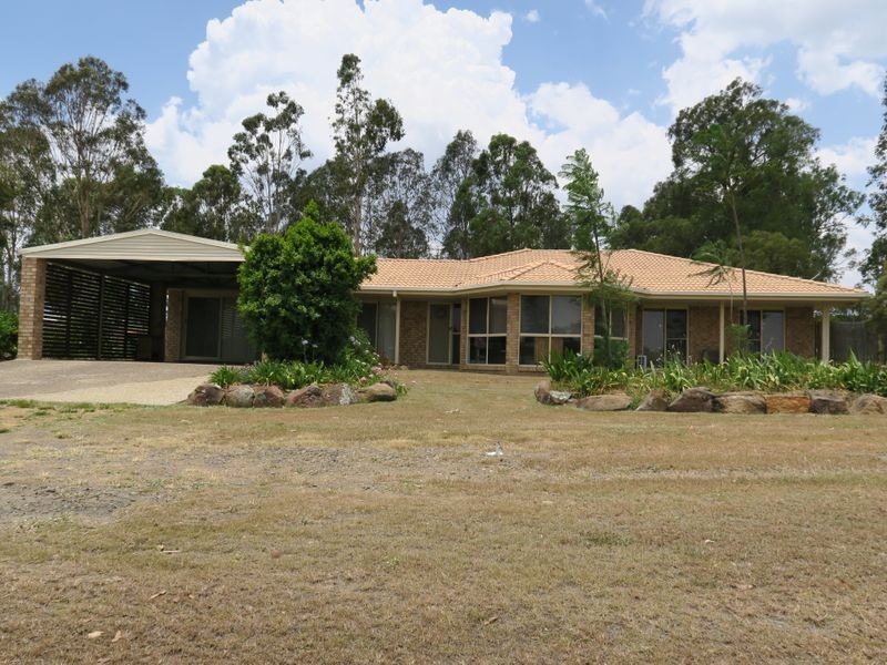 84 Flinders Street, Peak Crossing QLD 4306