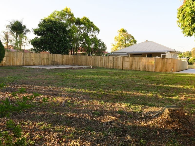 12 Greenham Street, Raceview QLD 4305