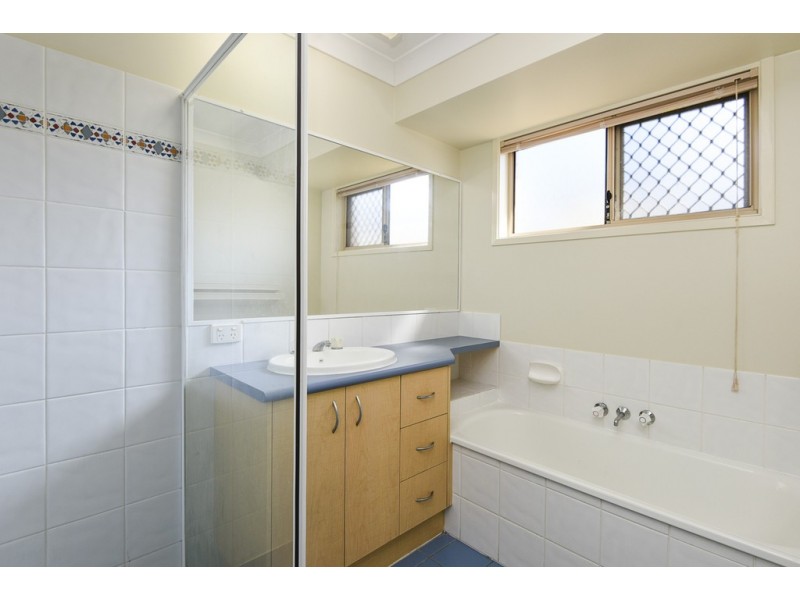 32 Glasgow Boulevard, Brassall QLD 4305