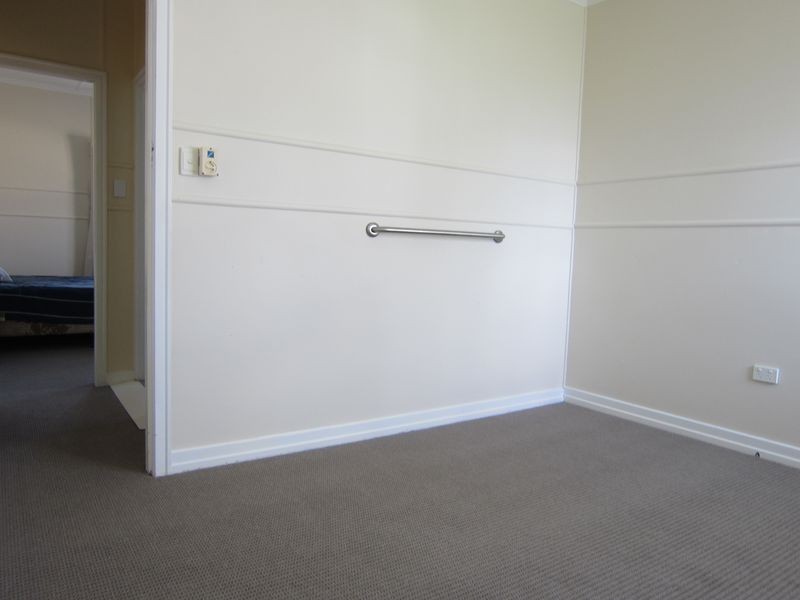 123 Blackstone Road, Silkstone QLD 4304