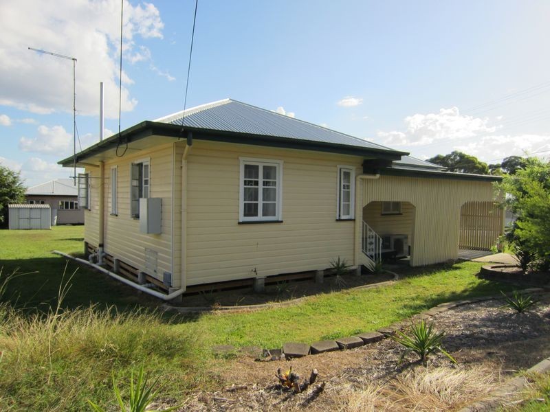 123 Blackstone Road, Silkstone QLD 4304