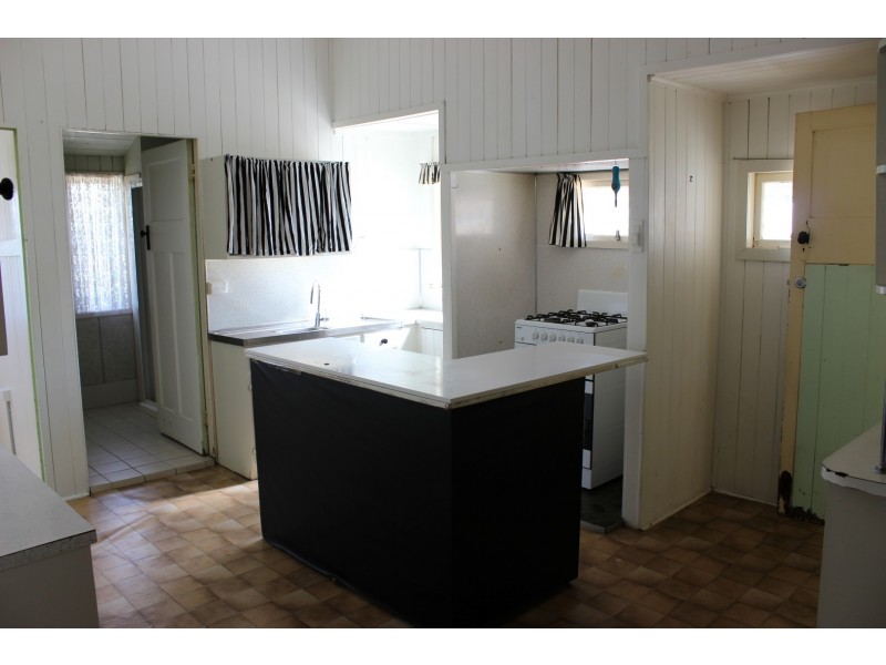 124 John Street, Rosewood QLD 4340