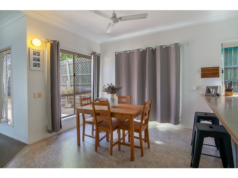 22 Dianthus Place, Flinders View QLD 4305