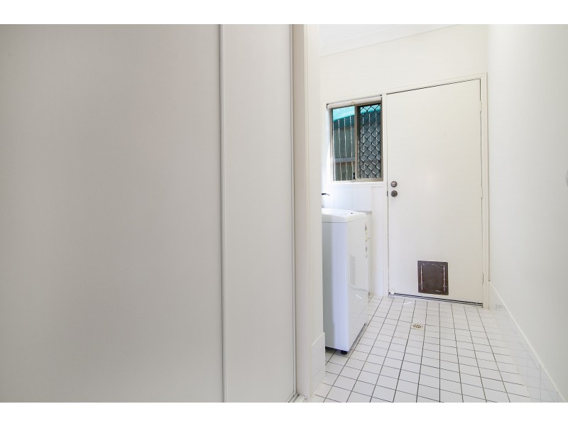 22 Dianthus Place, Flinders View QLD 4305