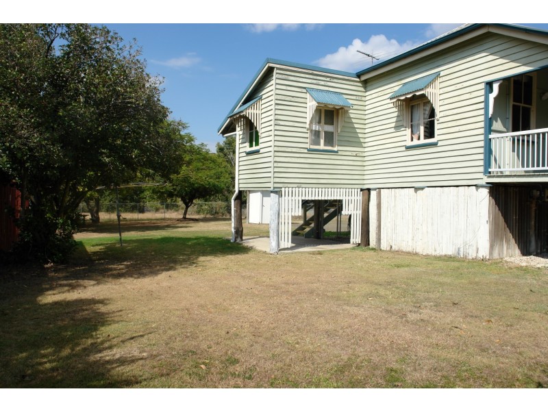 8 Berlin Street, Rosewood QLD 4340