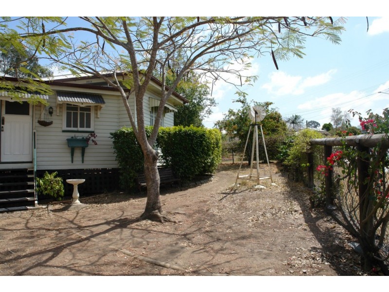 104 Albert Street, Rosewood QLD 4340