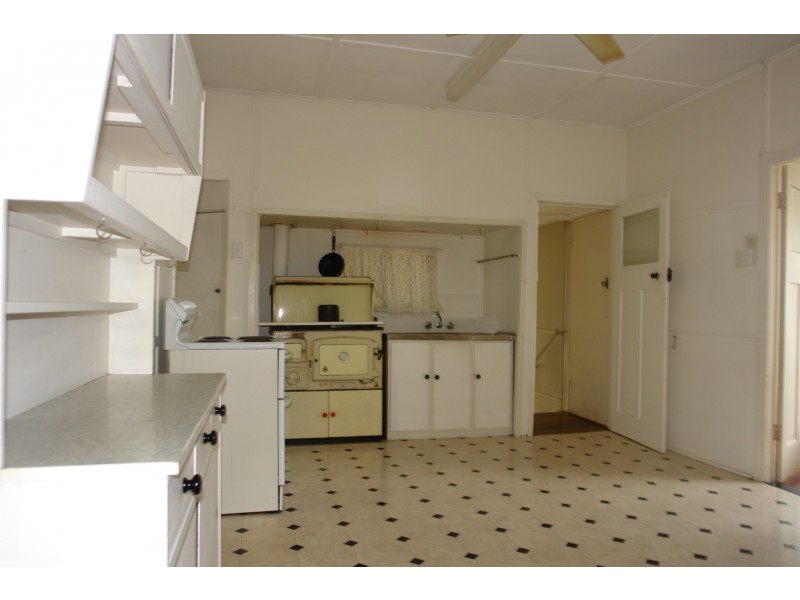 104 Albert Street, Rosewood QLD 4340