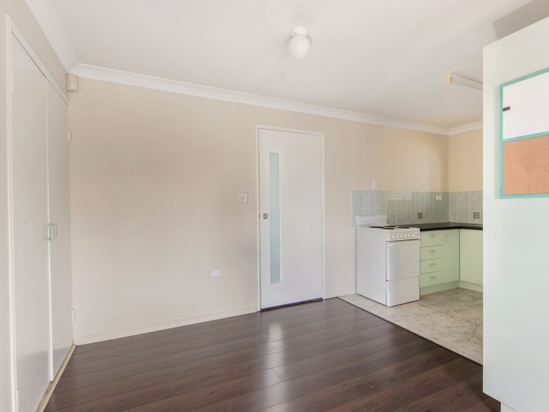 13 Owen Street, Raceview QLD 4305