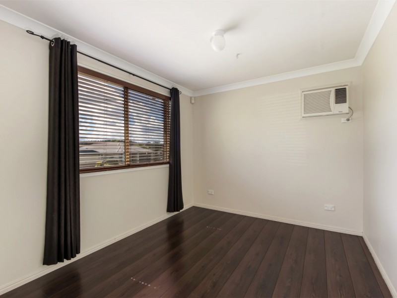 13 Owen Street, Raceview QLD 4305