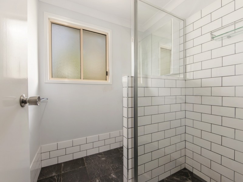 13 Owen Street, Raceview QLD 4305