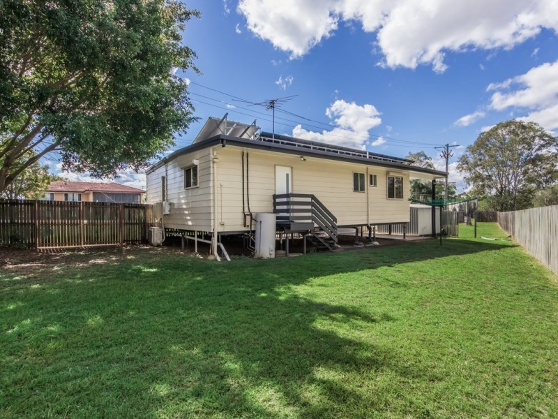13 Owen Street, Raceview QLD 4305