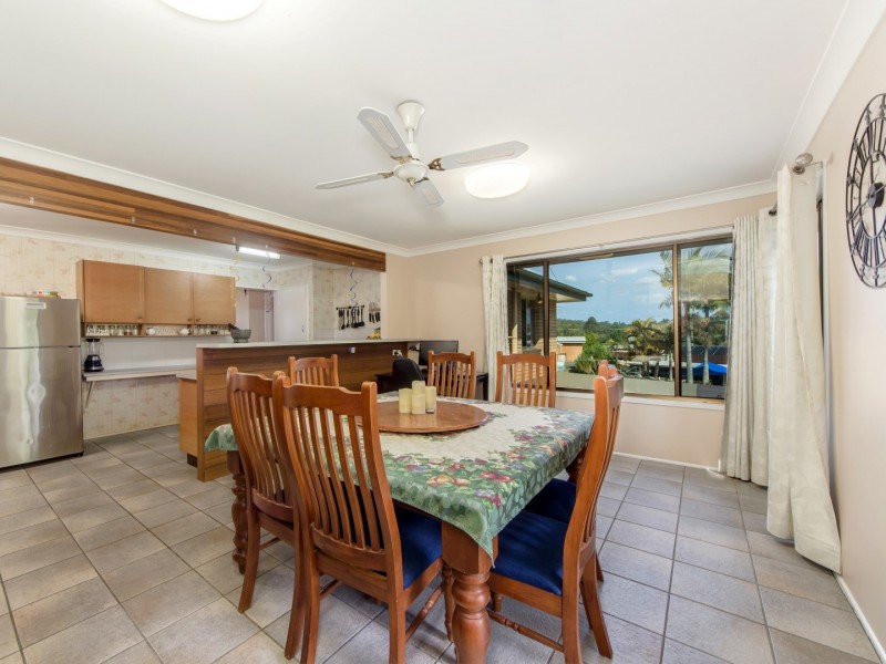 3 Loveanius Street, Silkstone QLD 4304
