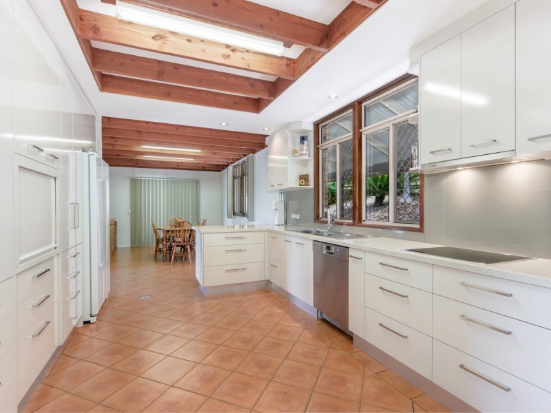 15 Coates Court, Brassall QLD 4305