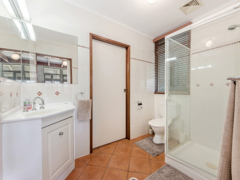 15 Coates Court, Brassall QLD 4305