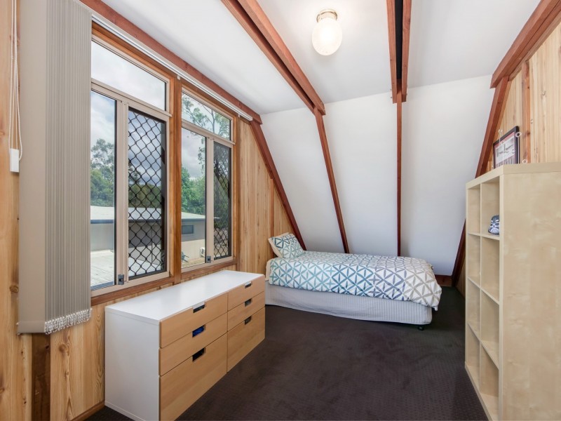 15 Coates Court, Brassall QLD 4305