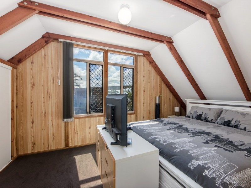 15 Coates Court, Brassall QLD 4305