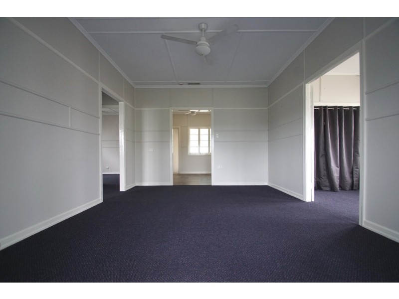 11 Main Street, Marburg QLD 4346