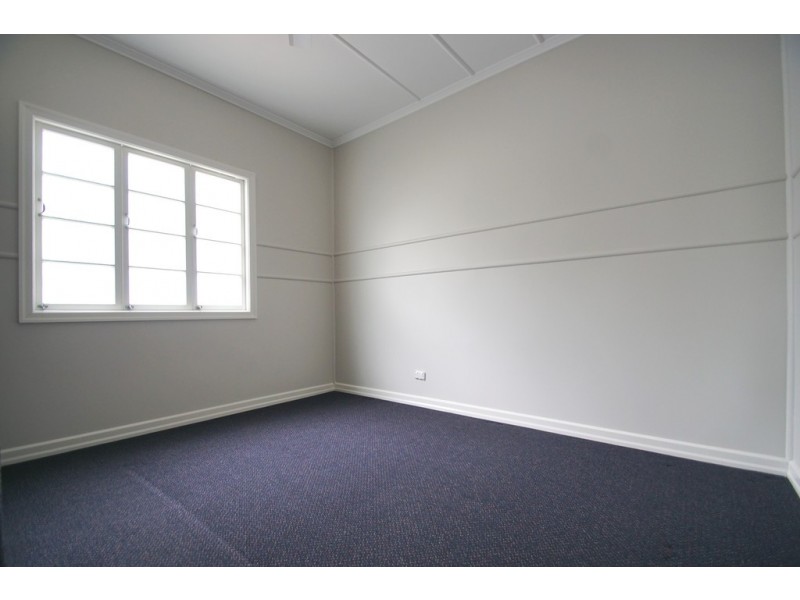 11 Main Street, Marburg QLD 4346