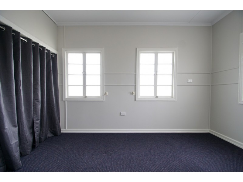 11 Main Street, Marburg QLD 4346