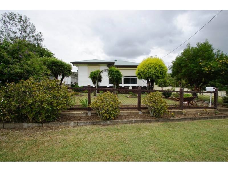 11 Main Street, Marburg QLD 4346