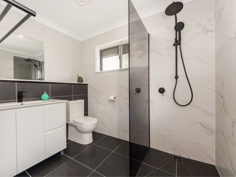 1 Adina Street, Raceview QLD 4305