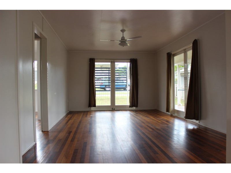23 Denman Street, Leichhardt QLD 4305