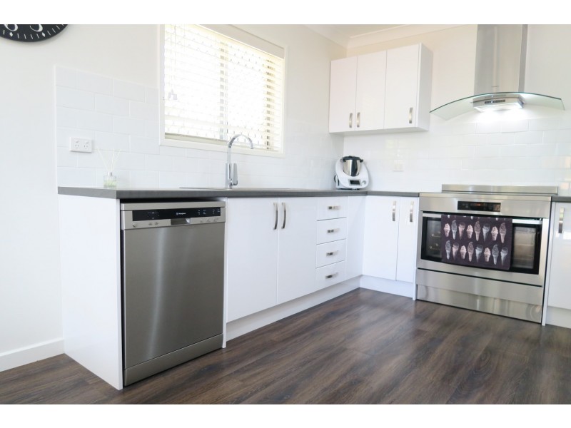 18 Horan Street, Woodend QLD 4305