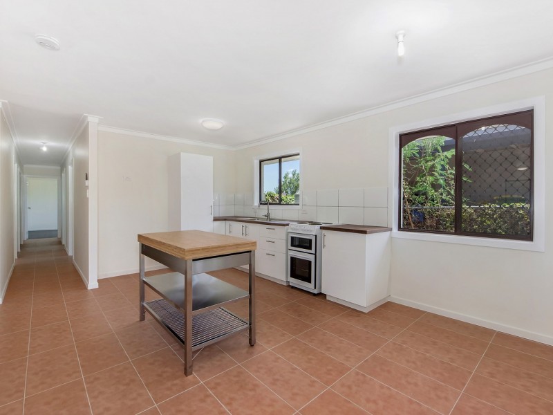 2 Cafferky Street, One Mile QLD 4305