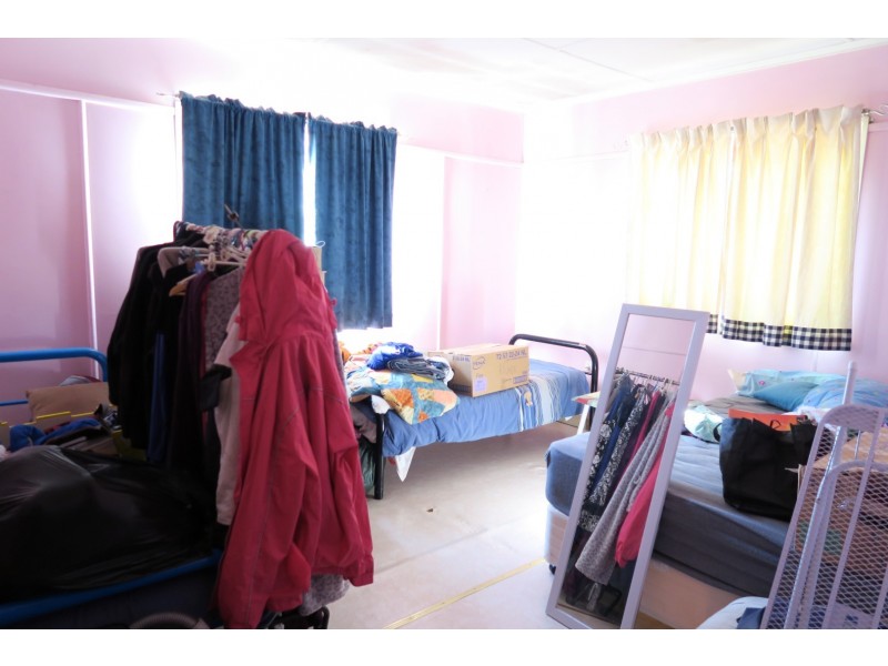 30 Russell Street, Silkstone QLD 4304