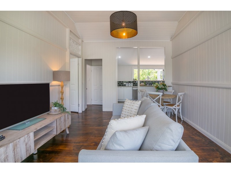 1 Blackwood Street, East Ipswich QLD 4305