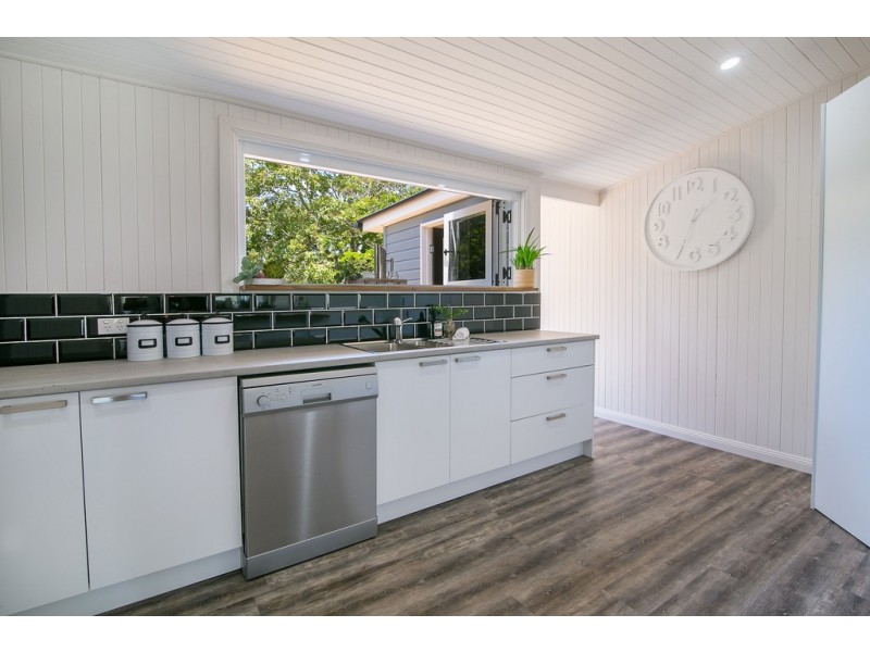 1 Blackwood Street, East Ipswich QLD 4305