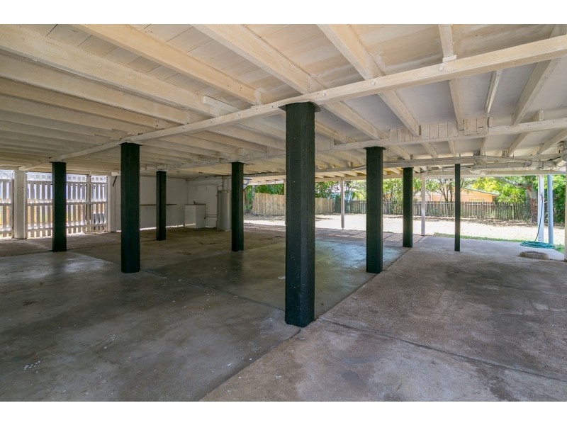 1 Blackwood Street, East Ipswich QLD 4305