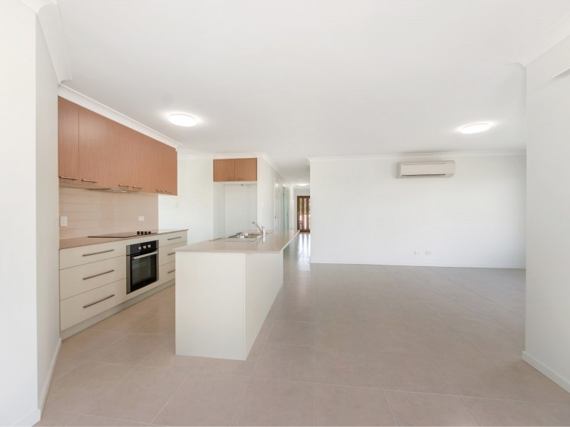 12 Vista Crescent, Rosewood QLD 4340