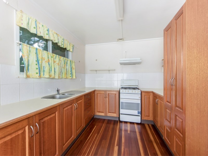 13 Felette Street, Leichhardt QLD 4305