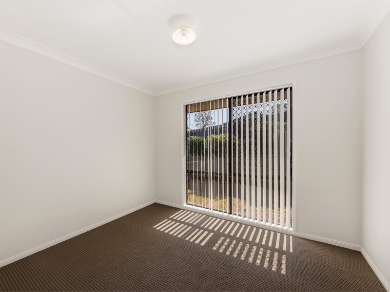 8A + 8B Phoenix Court, Churchill QLD 4305