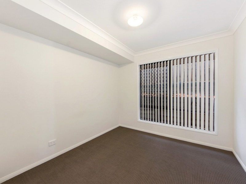 8A + 8B Phoenix Court, Churchill QLD 4305