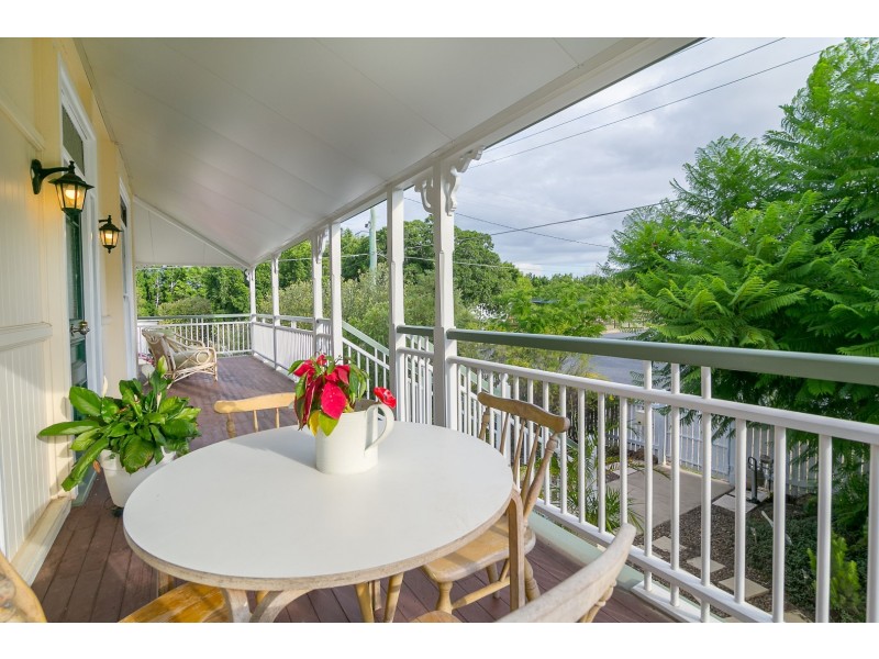 14 Sinclair Street, Newtown QLD 4305