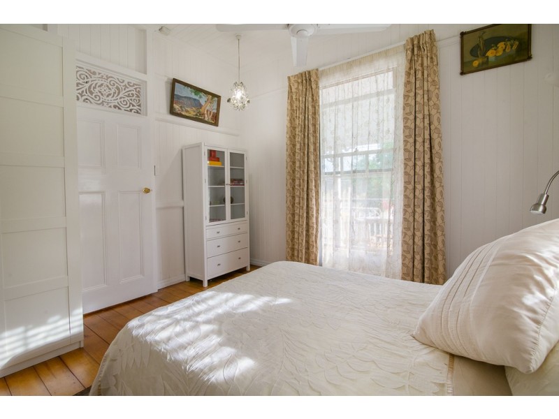 14 Sinclair Street, Newtown QLD 4305