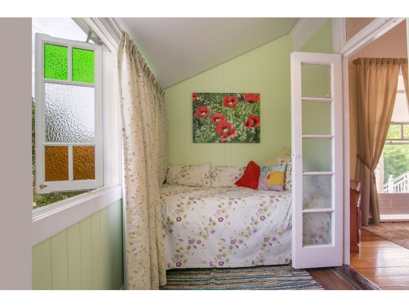 14 Sinclair Street, Newtown QLD 4305