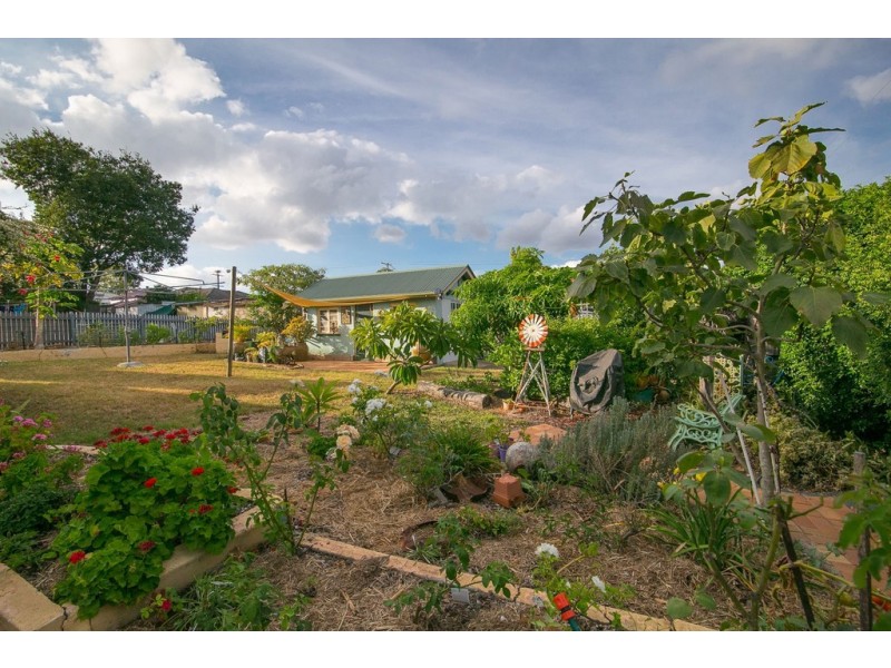 14 Sinclair Street, Newtown QLD 4305