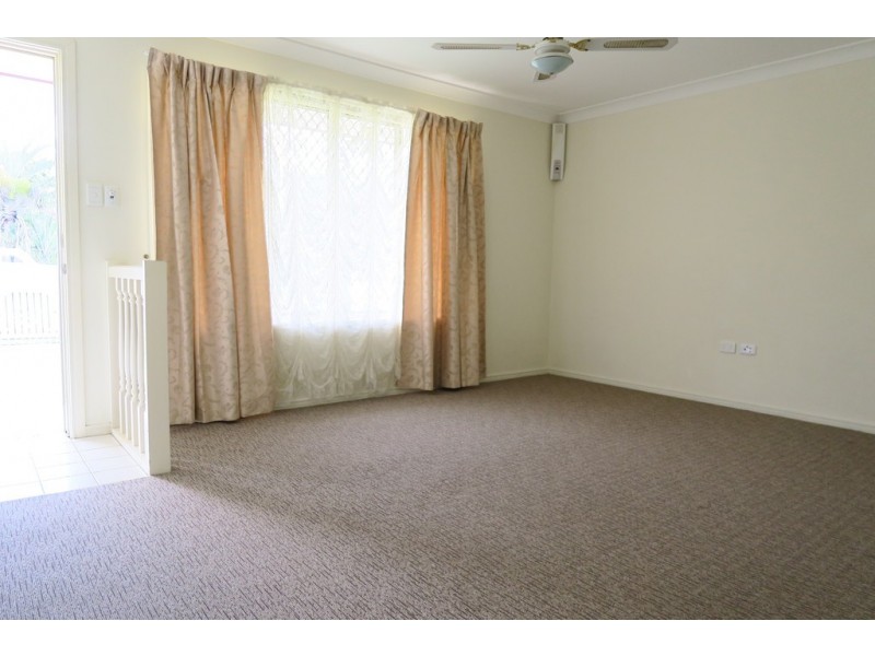2A Walsh Street, Newtown QLD 4305